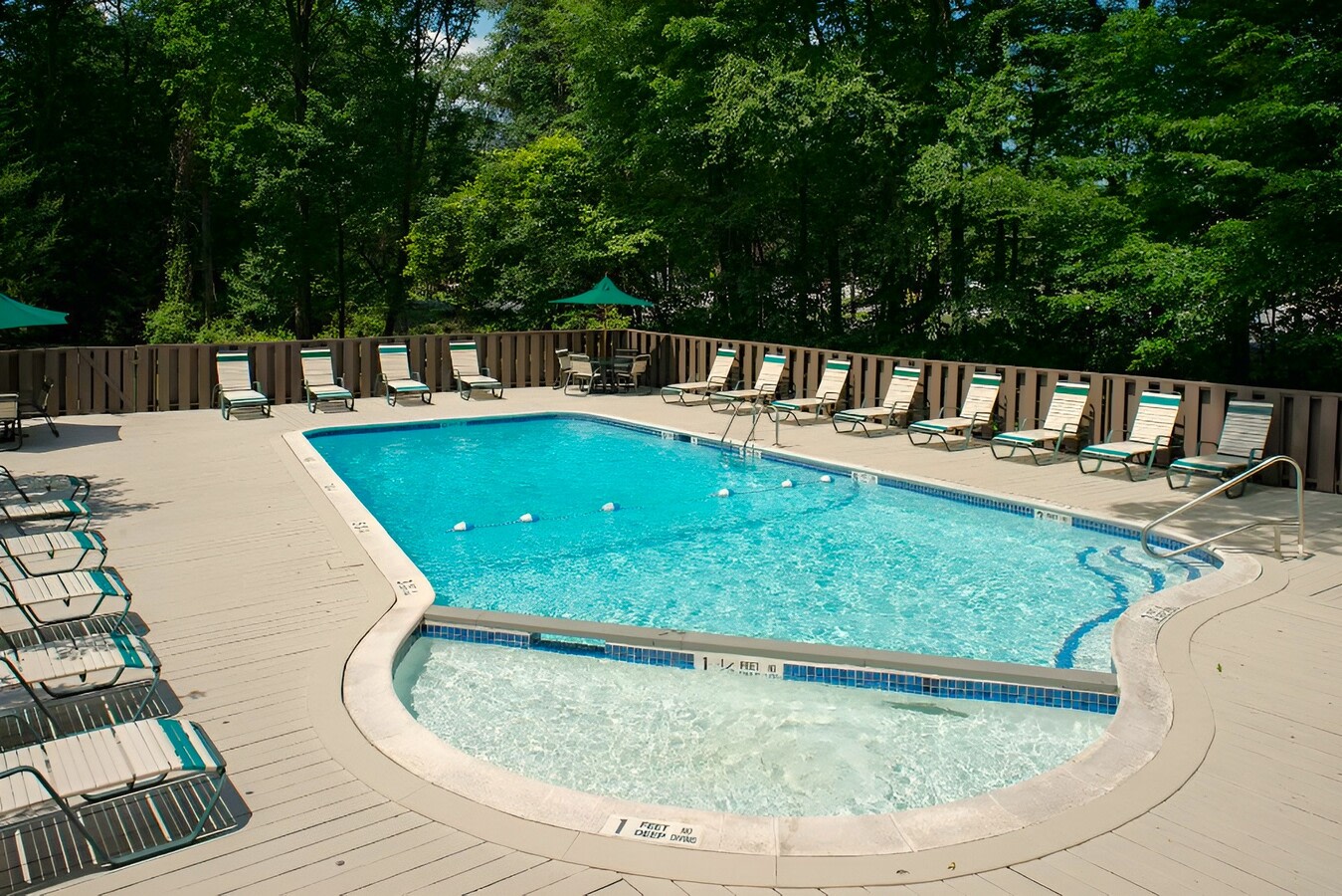 Crescent Village Image 28