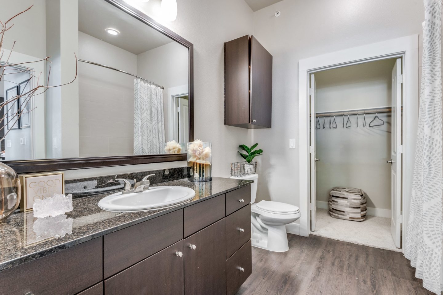 4110 Fairmount Image 8