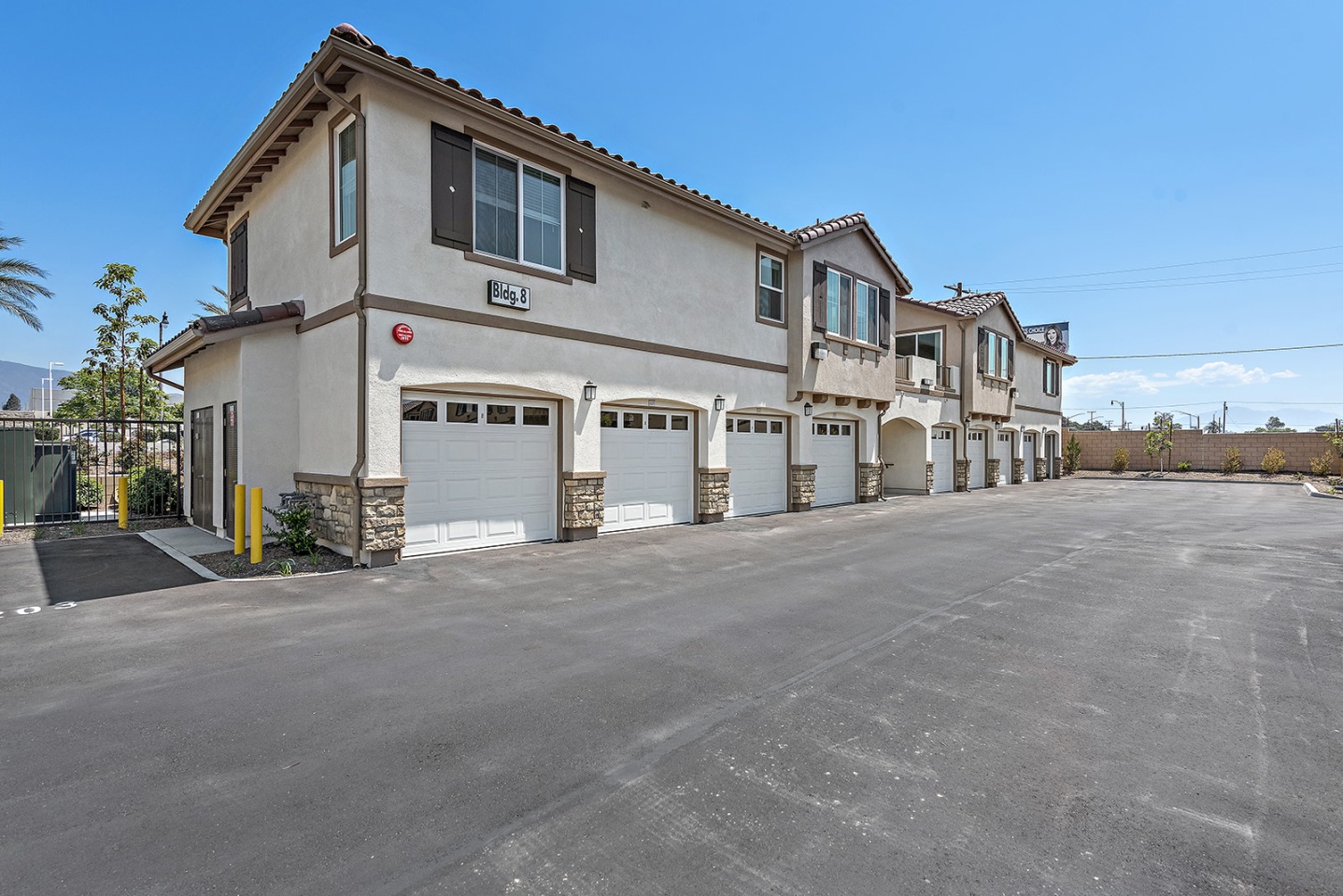 Levante Apartments Homes Image 23