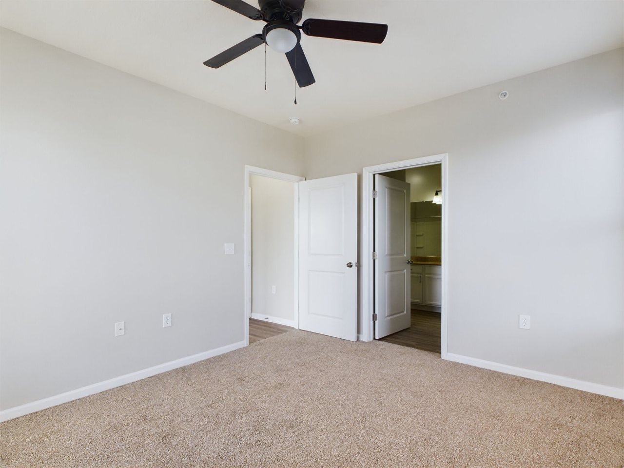 Oak Crossing Image 34