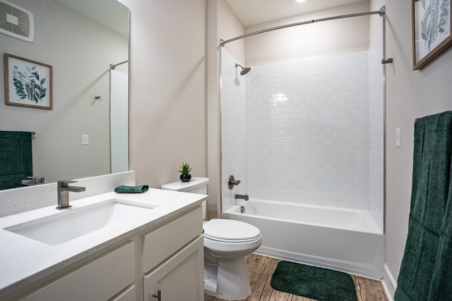 Farragut Junction Apartments Image 31