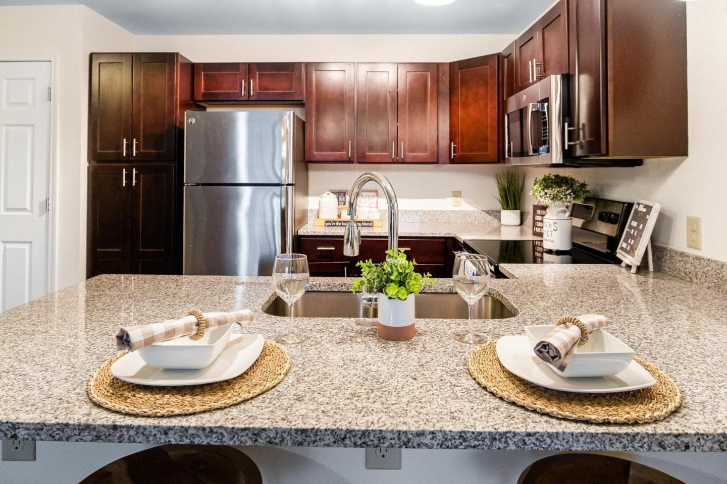 Deerfield Place Image 3