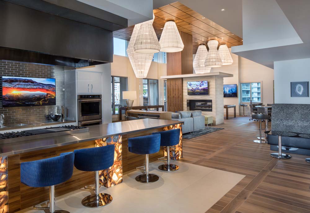 Miro Brickell Image 8