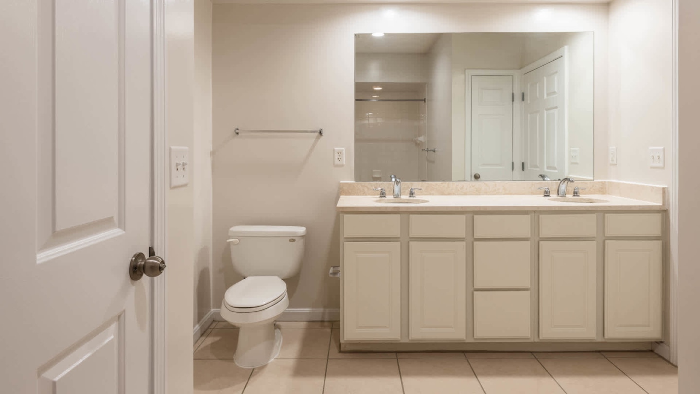Quarry Hills Image 18