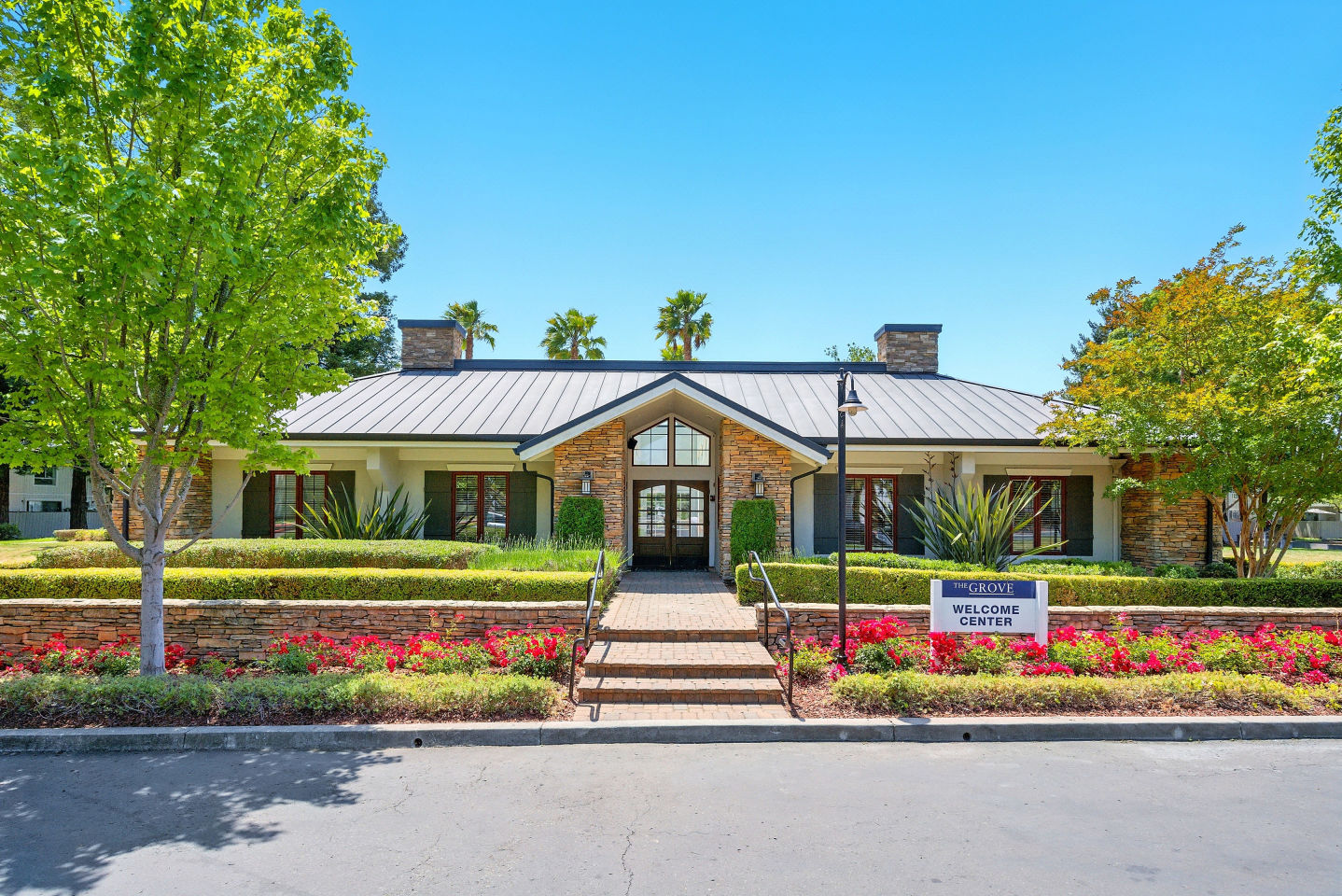 The Grove Luxury Apartments Image 26