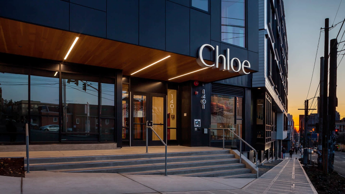 Chloe on Madison Image 22