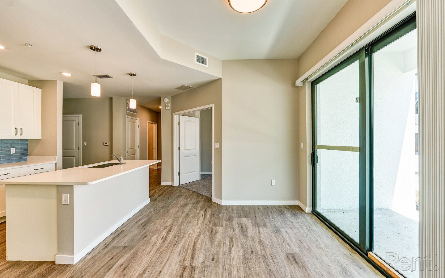 Imperial Crossing Luxury Apartment Homes Image 15