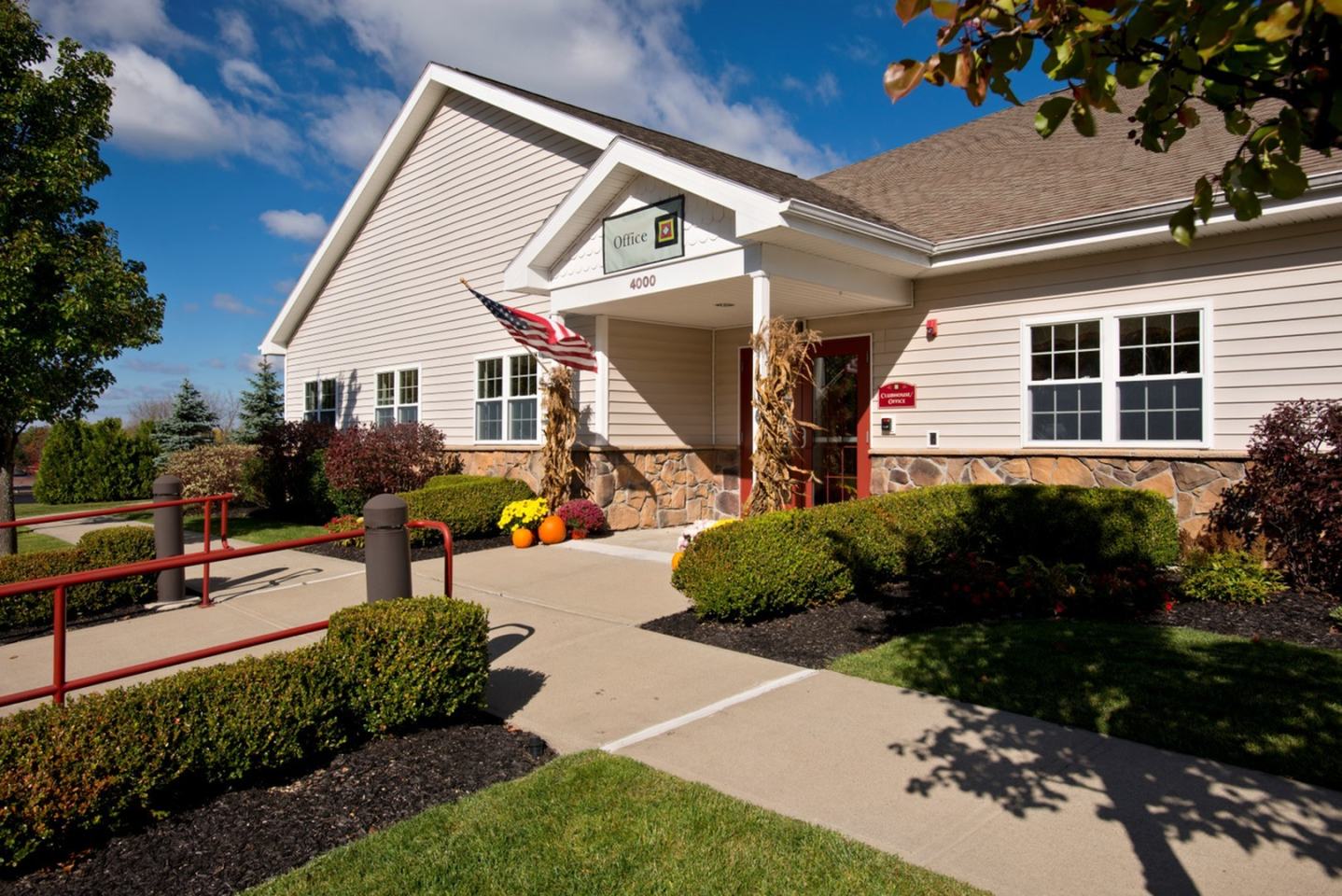 Hearthstone Village - Senior Housing Image 6