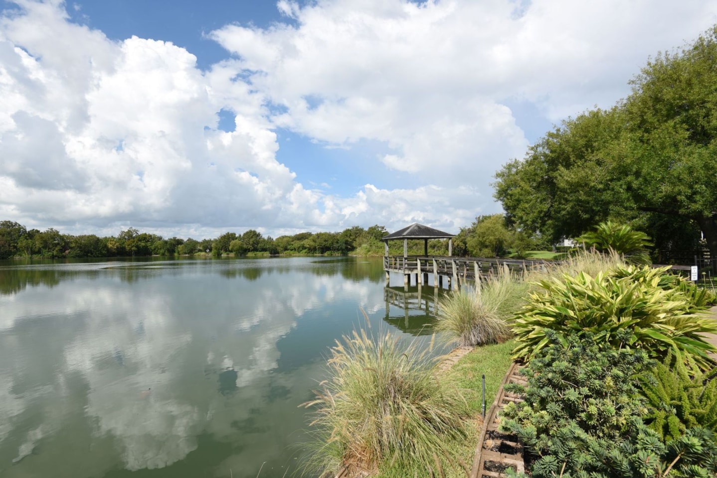 LakeVue Image 13
