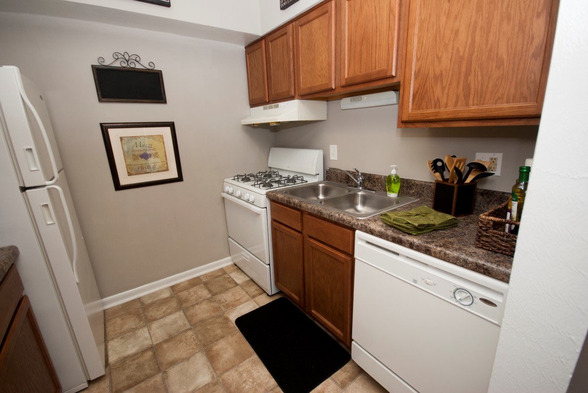 The Crest Apartments Image 6