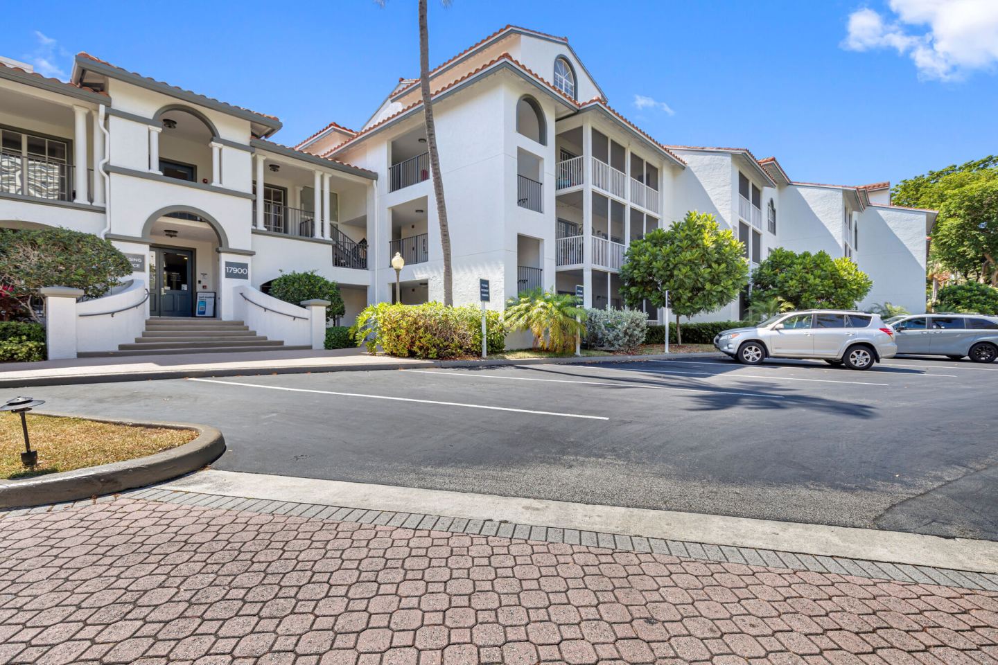 Town Aventura Image 7