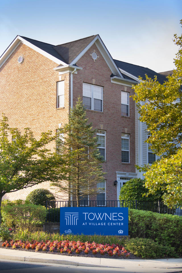 Townes at Village Center Image 26
