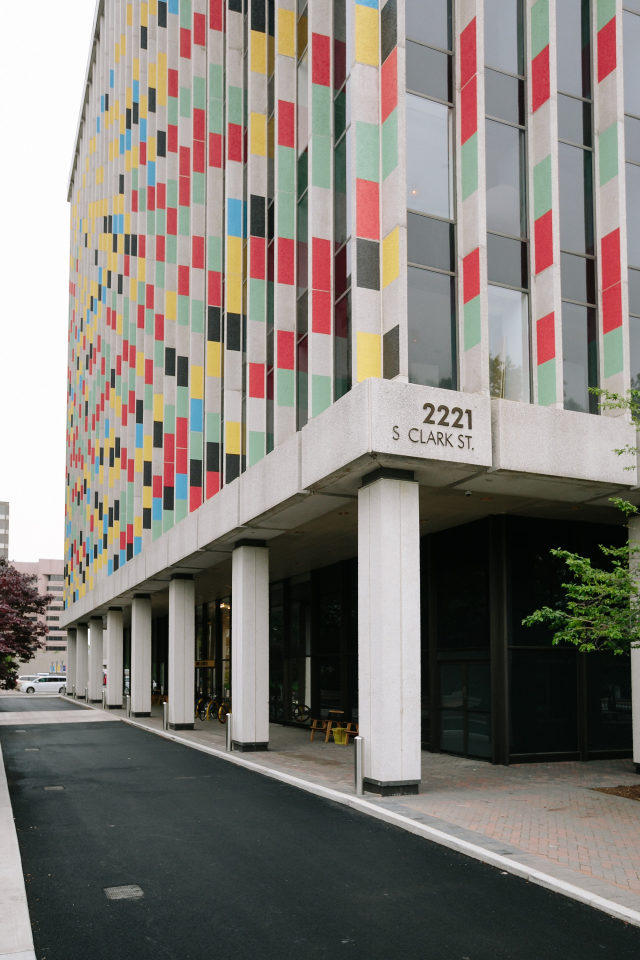 2221 S Clark - Student Housing Image 15