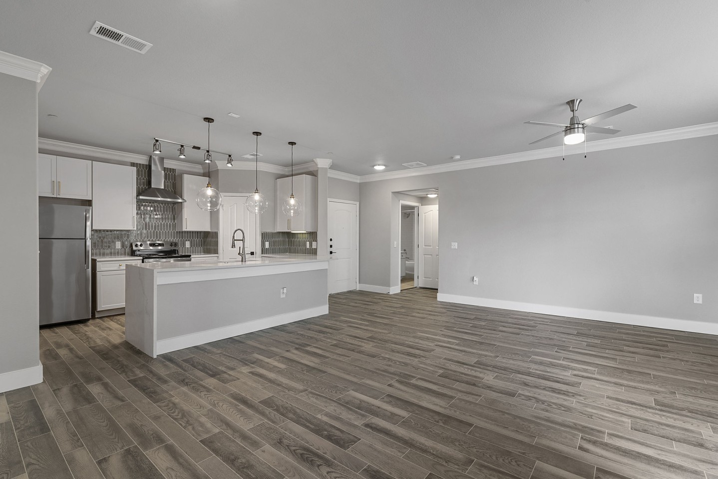 Seagrove Image 4