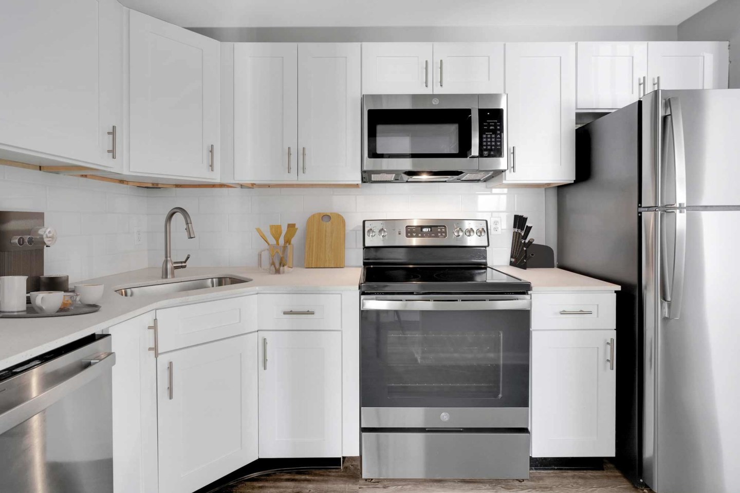 Station J-Town Apartments Image 8