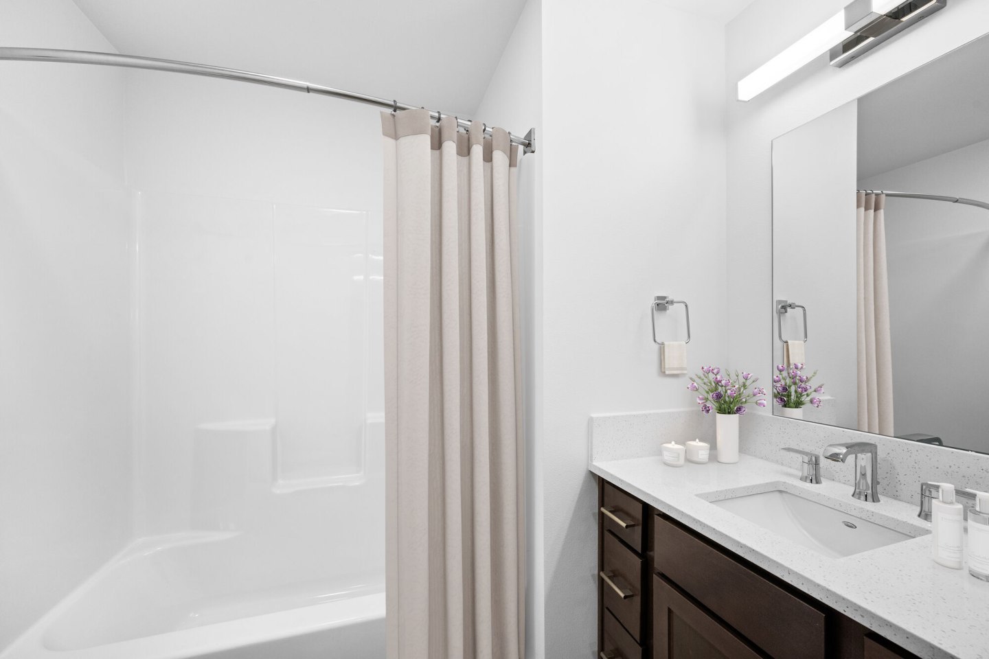 Sky Meadow Villas Image 18