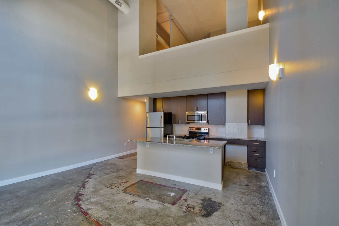 R & T Lofts Image 10
