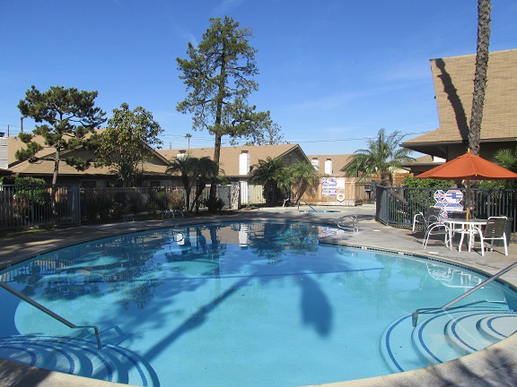 Pinewood Villas Apartments Image 8