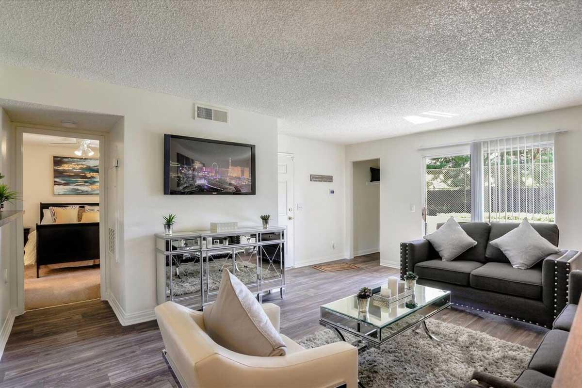 Sterling Summerland Image 14