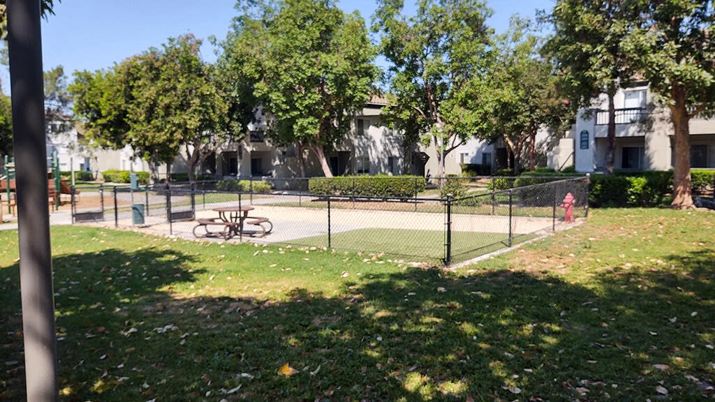Deerwood Apartments Image 11