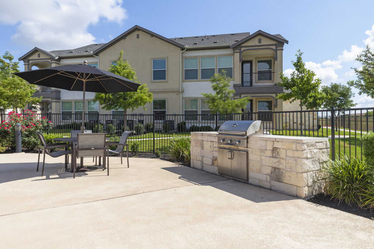 Century Stone Hill North Image 30