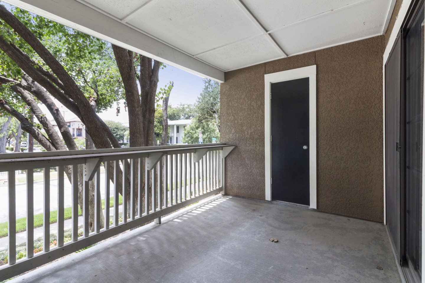 Lincoln Court Image 12