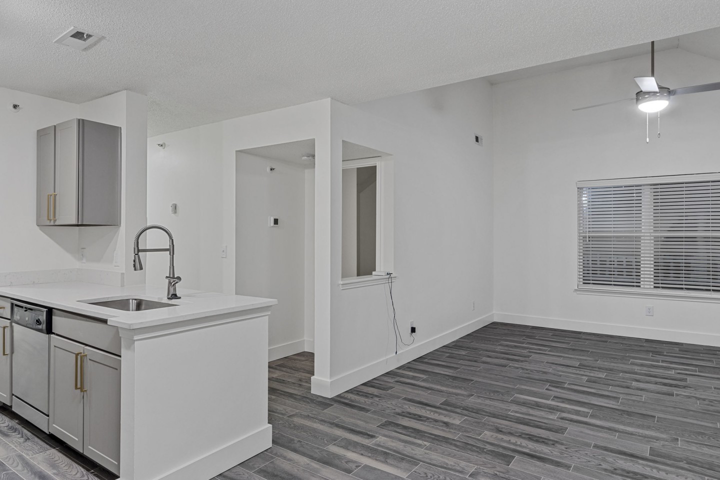 The Ashton Apartments Image 9