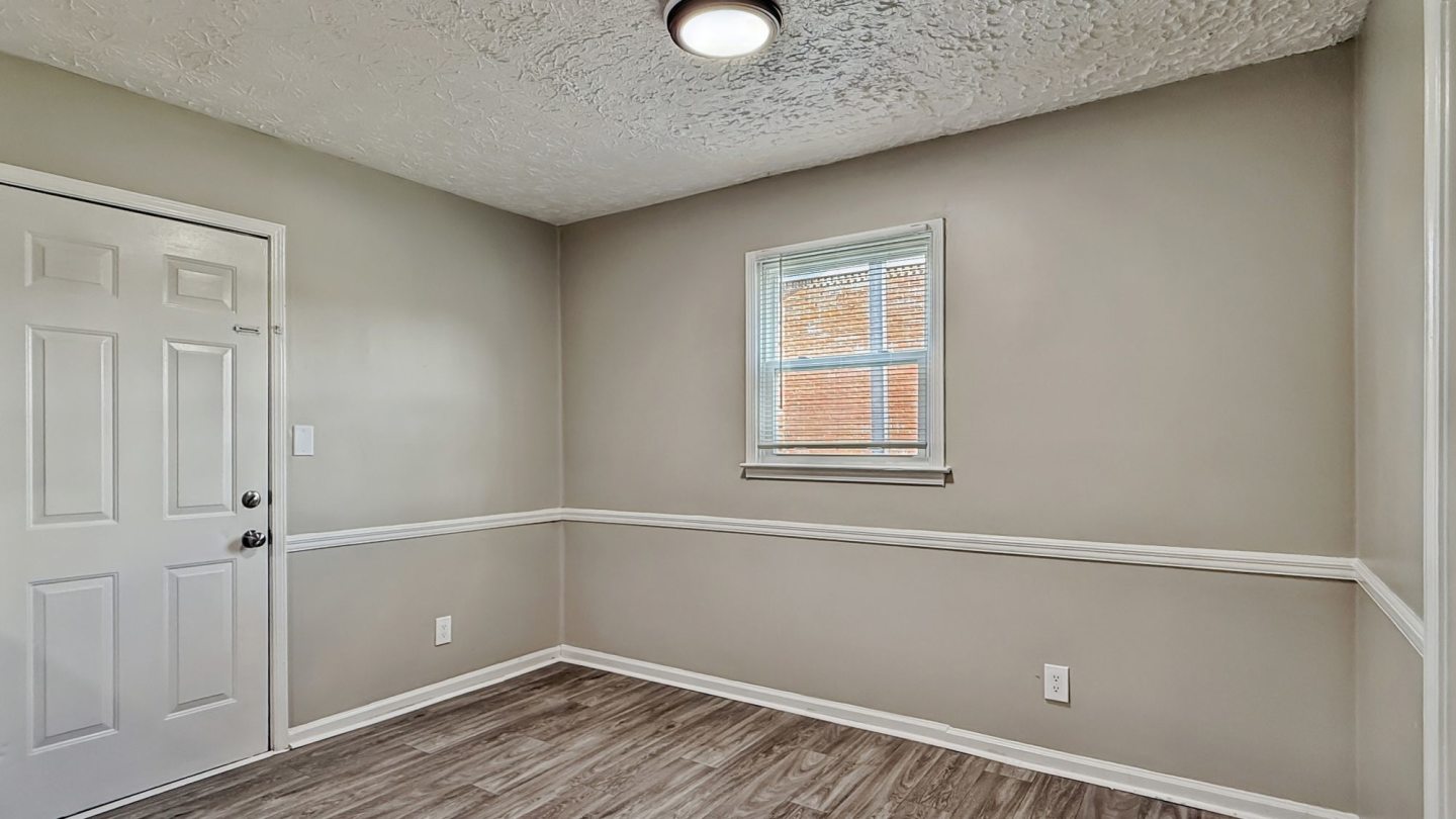 Holly Hills Image 23