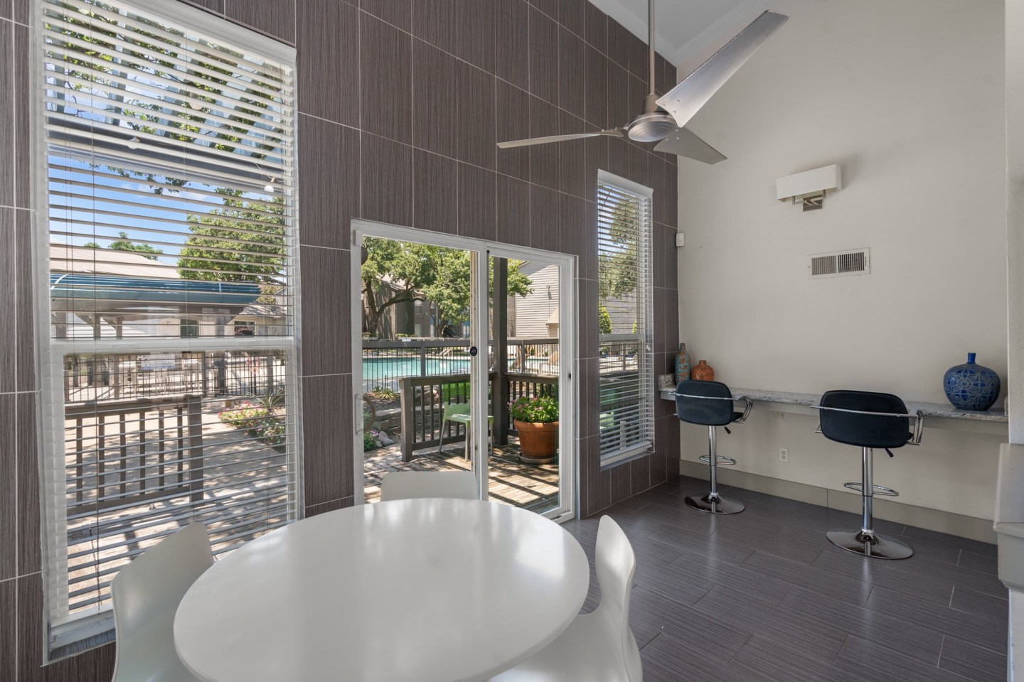 Vesper Living Image 46