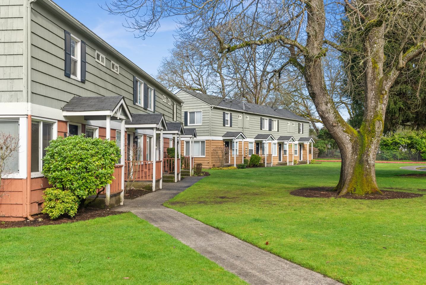 Pacific Walk Townhomes Image 7