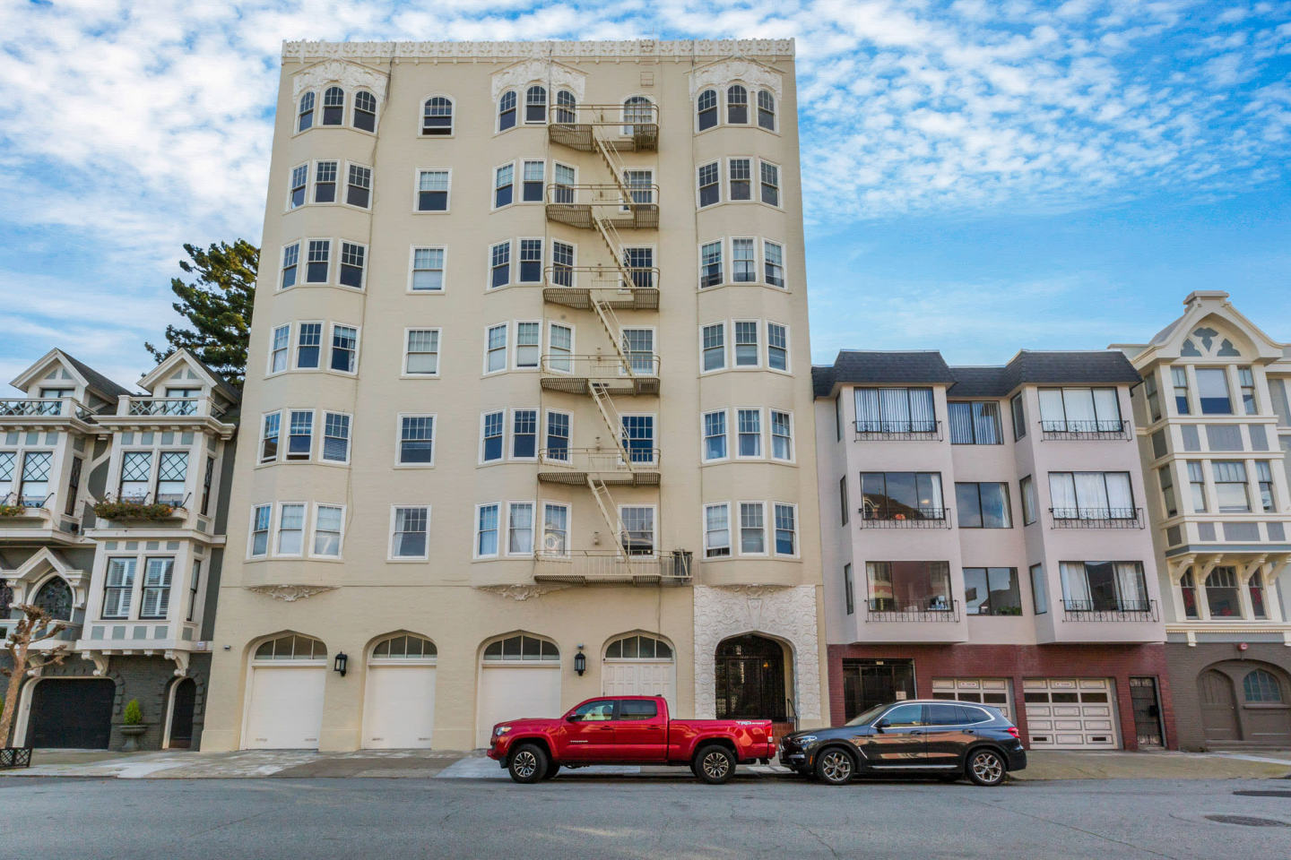 1835 Vallejo Image 11