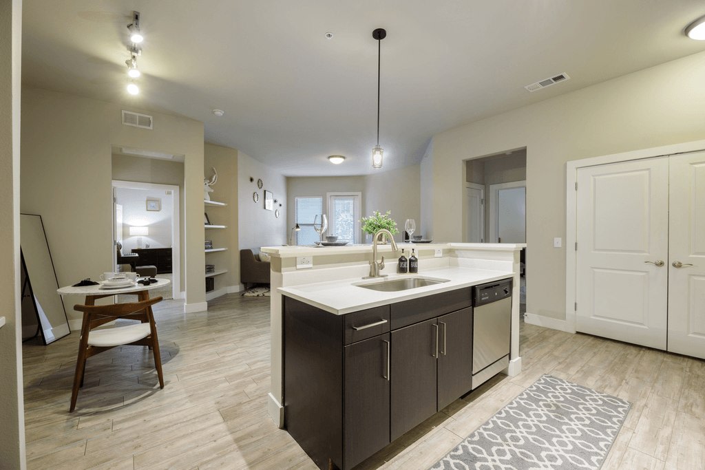Maple District Lofts Image 3