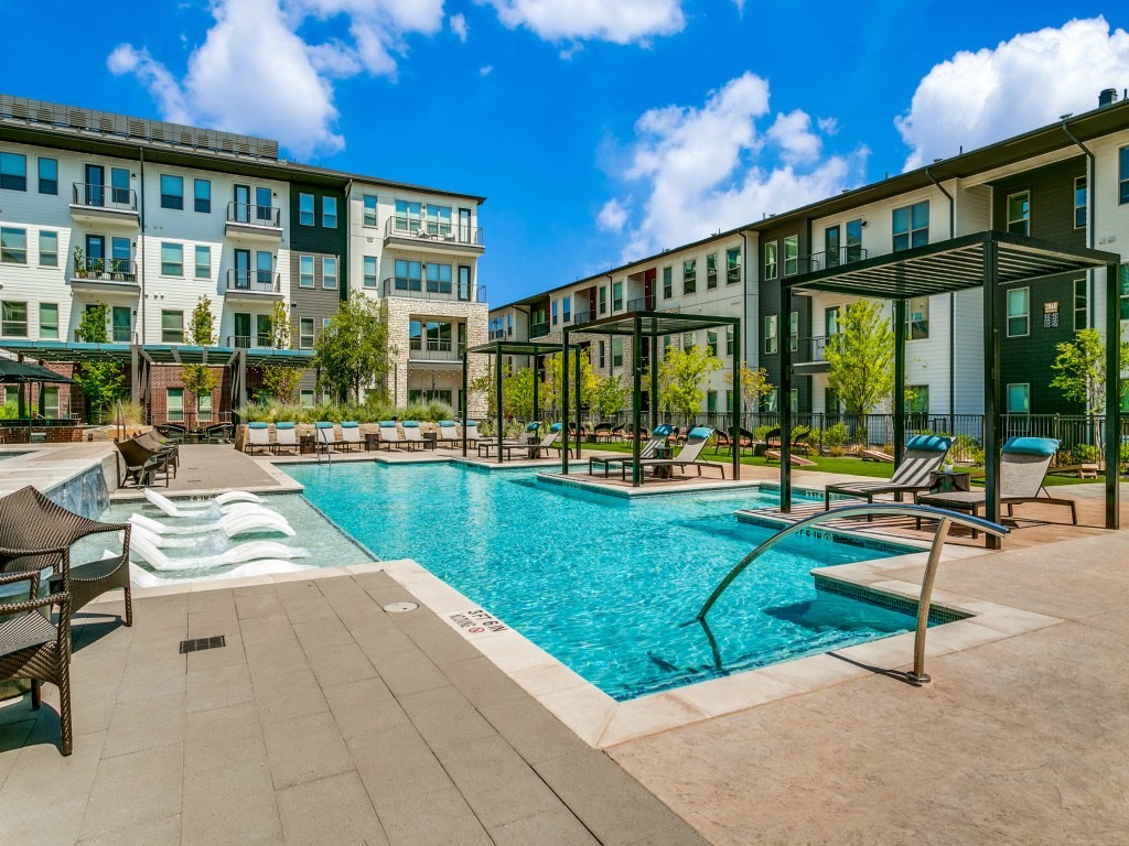 Sagemont Luxury Living Image 84