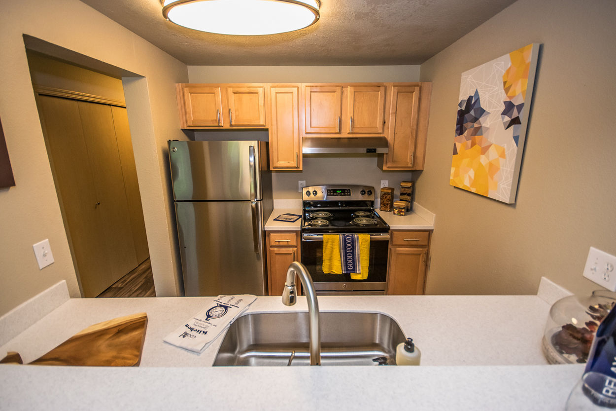 The Fairways Apartments Image 37