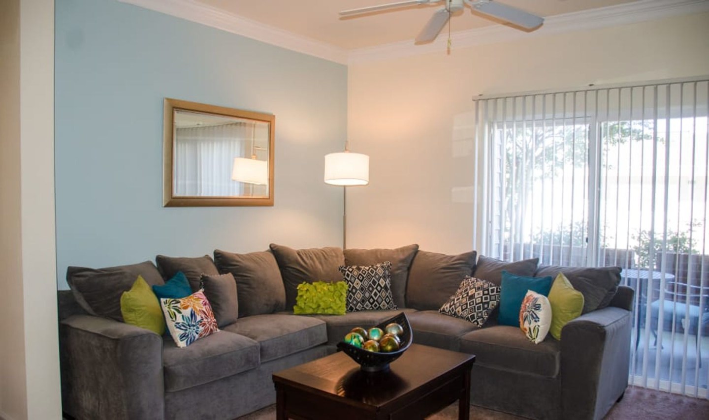 Eagle Harbor Apartments Image 16