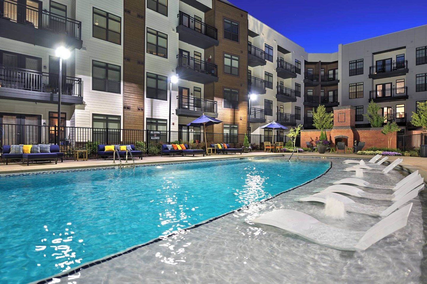 Windsor Parkview Image 18