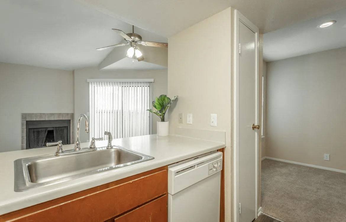 Creekstone Apartments Image 14