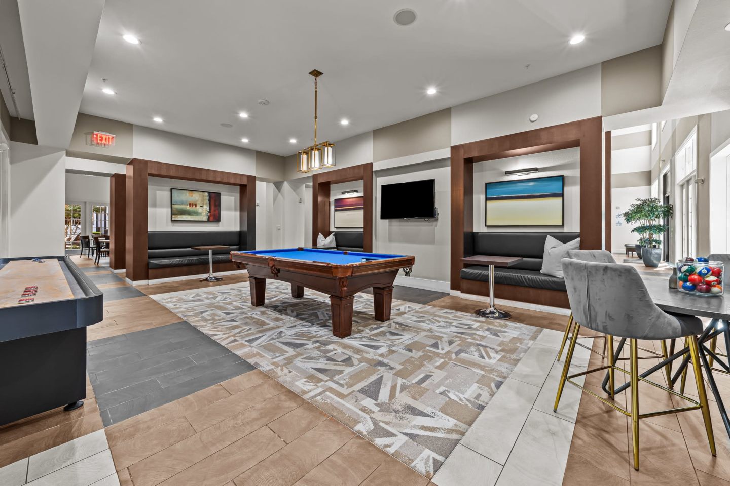 4110 Fairmount Image 14
