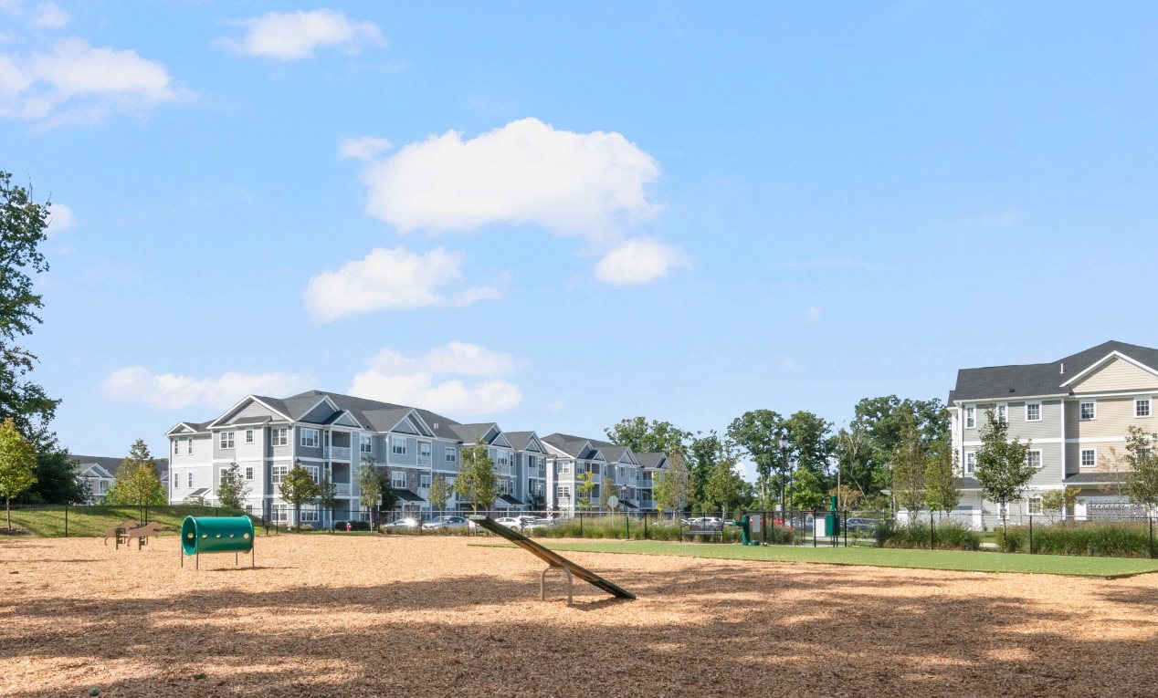 Edgemere Crossing Image 42