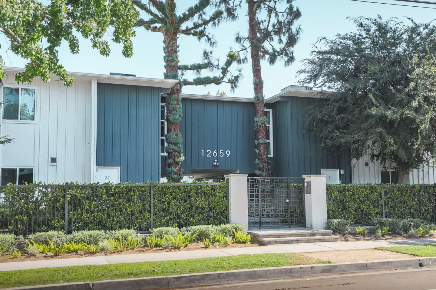 Moorpark Apartments Image 2