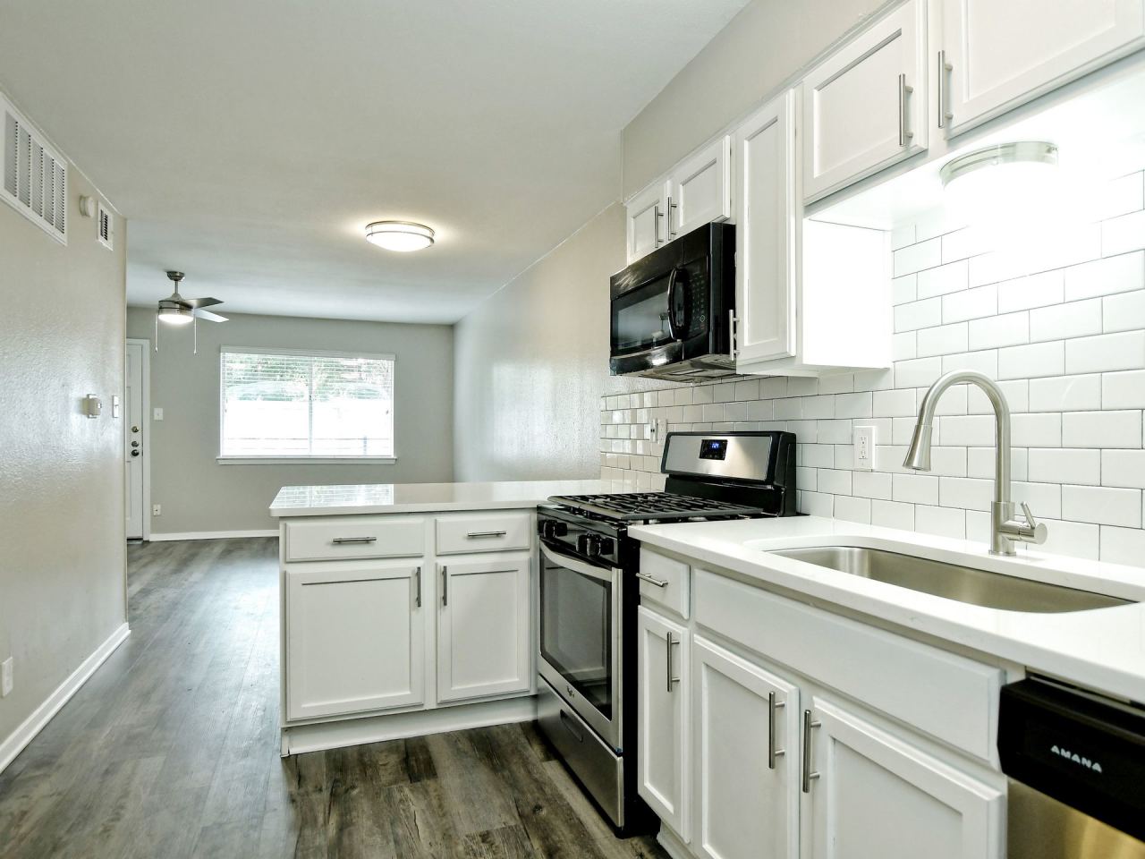 Sandpiper Apartments Image 6