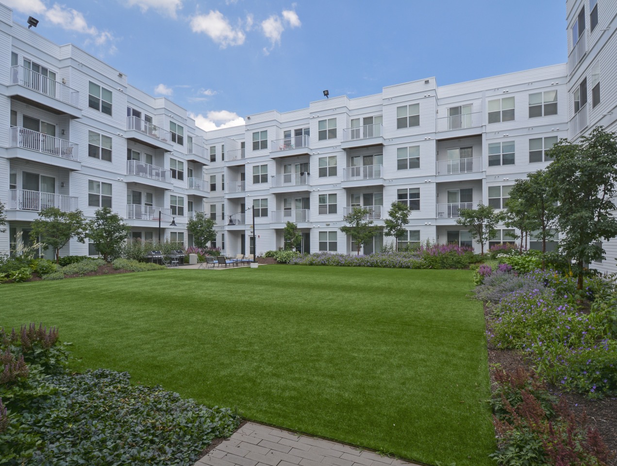 75 Tresser Image 32