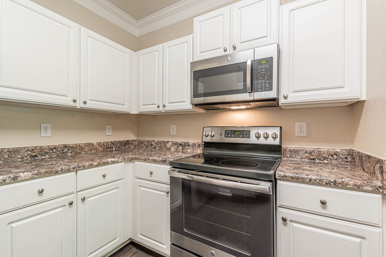 Villas at Newnan Crossing Image 16