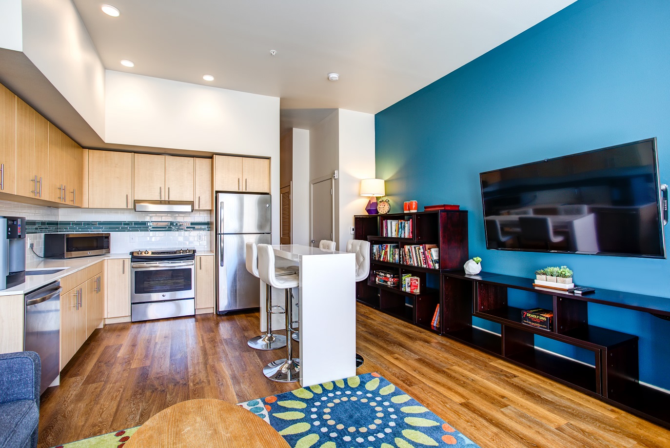 Soren Apartments Image 8