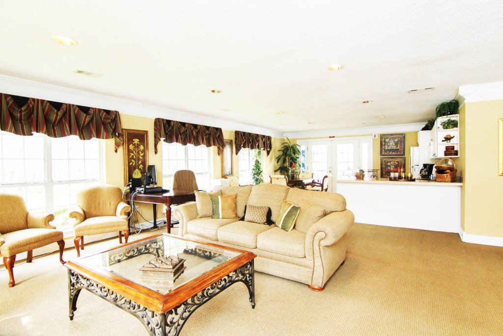 Lakewood Lodge Image 6