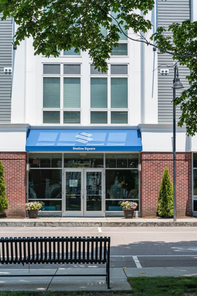 Station Square Image 24
