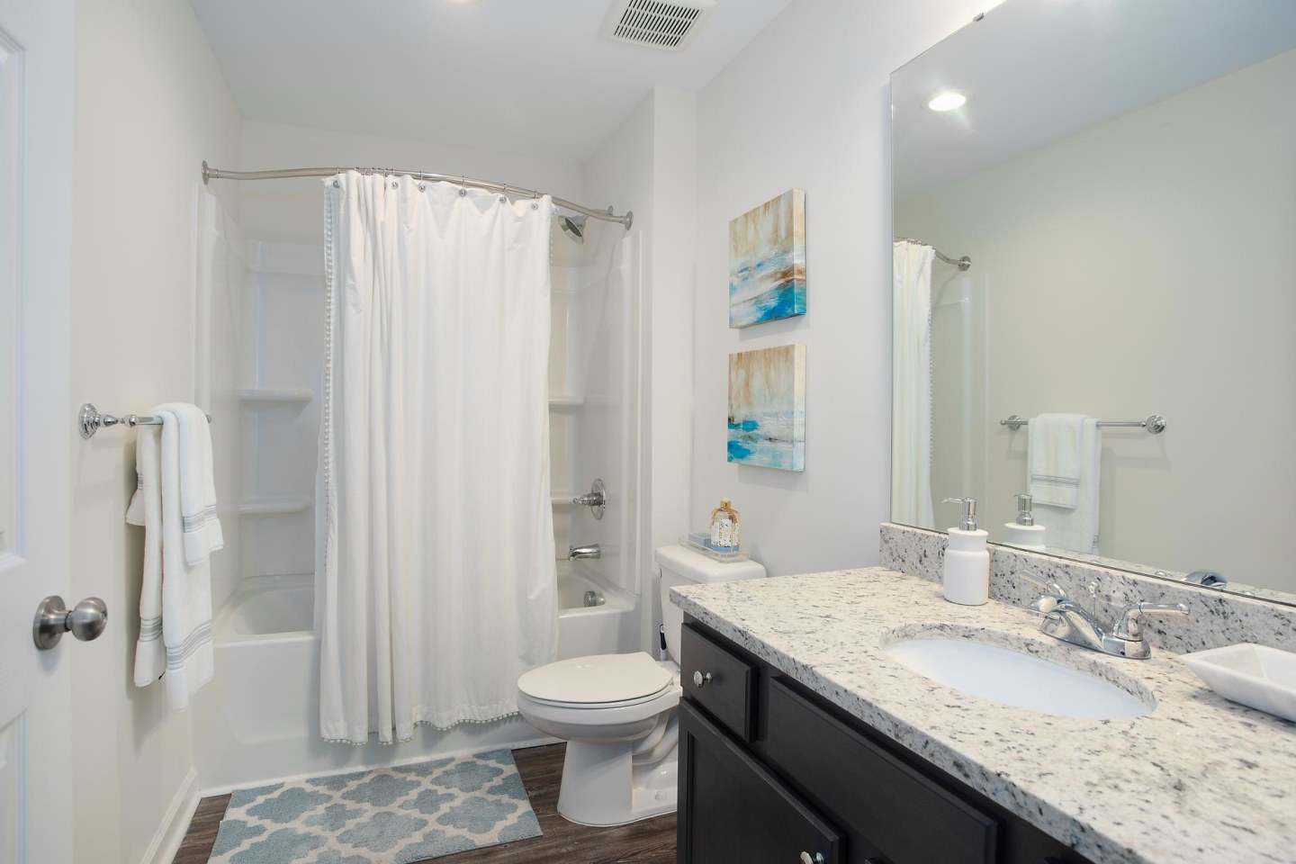Still Meadow Village Apartments Image 37