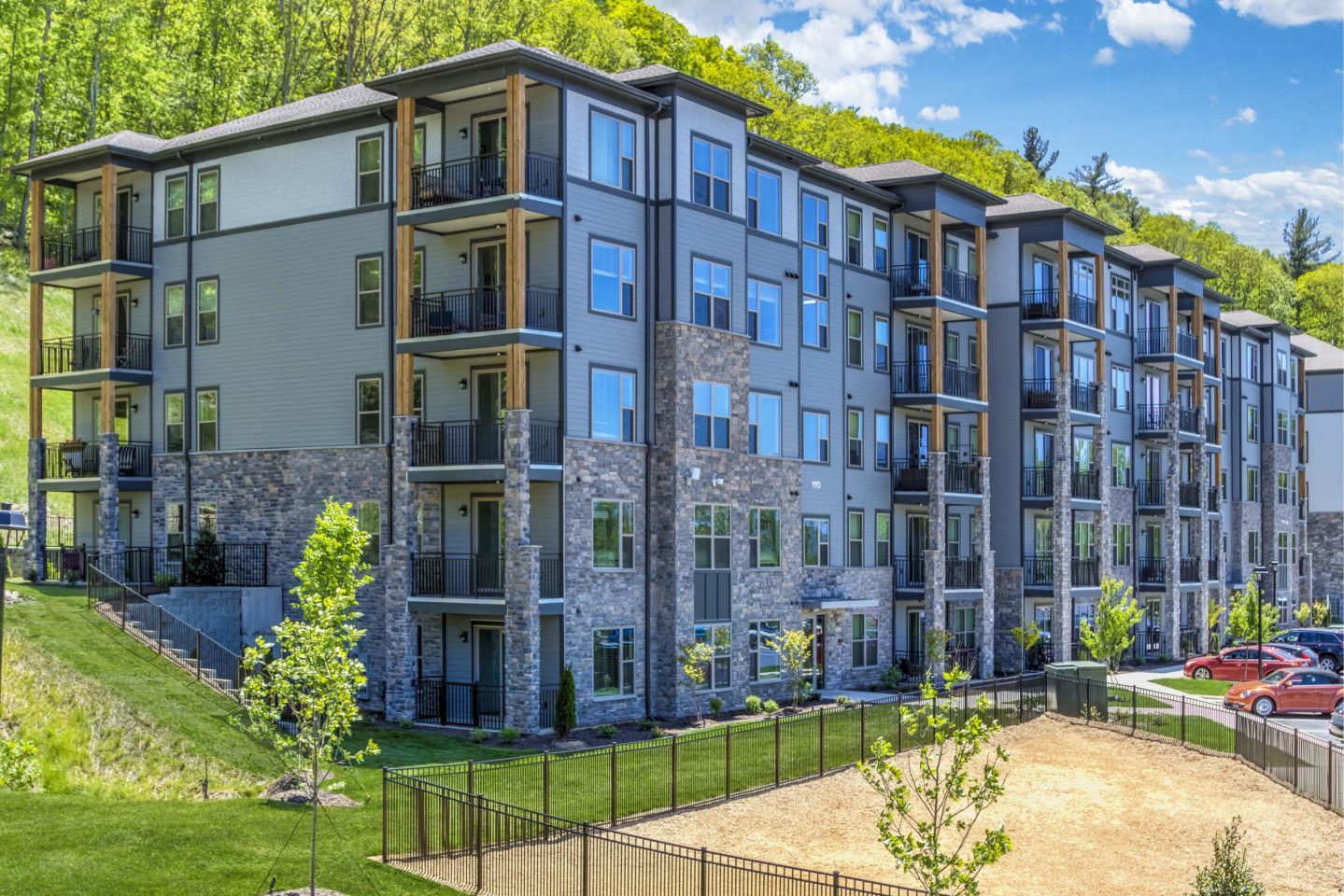 Enclave Piney Mountain Image 20