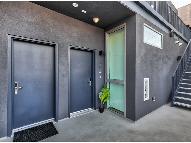 5135 West Adams Image 16