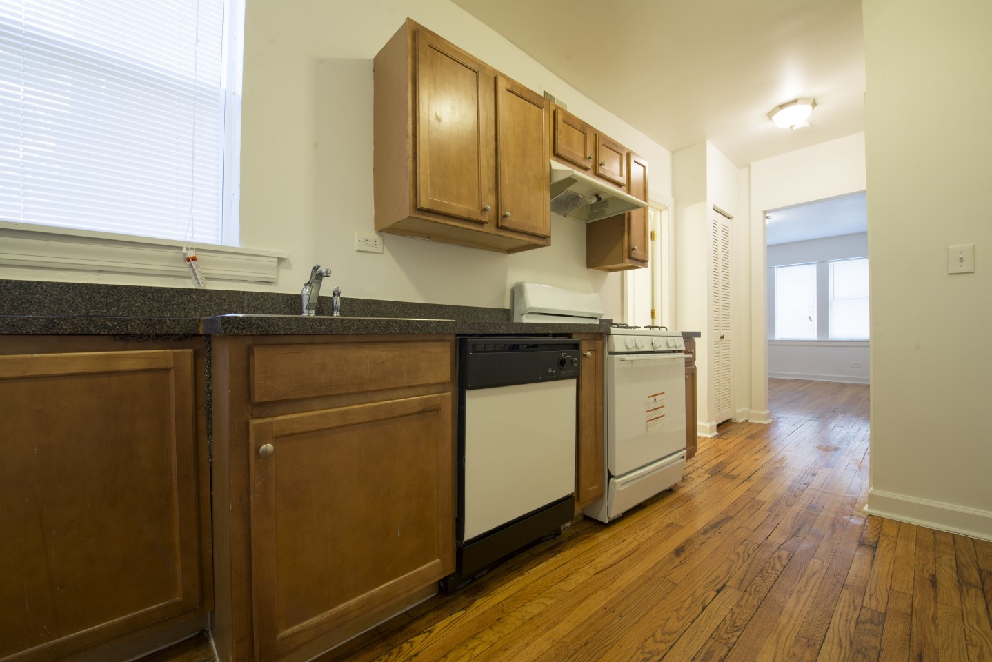 4301 W Potomac Ave Image 7